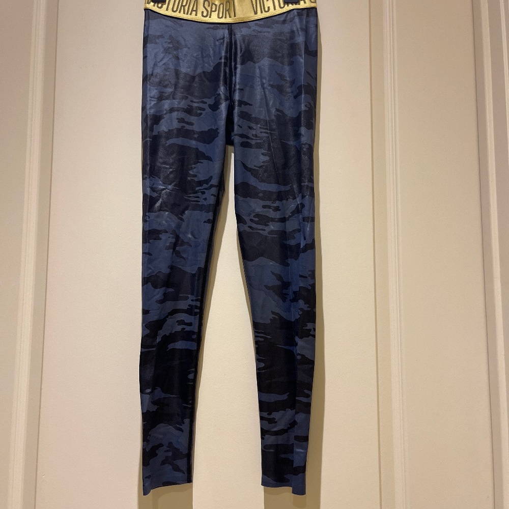 Victoria’s Secret leggings